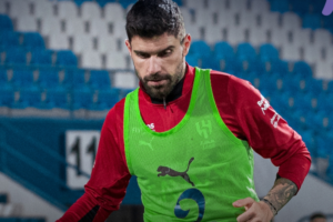 موقف روبن نيفيز من المشاركة في مباراة الهلال والفتح