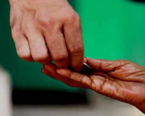 Security patrols intensify efforts to combat begging in Riyadh by arresting 5 residents