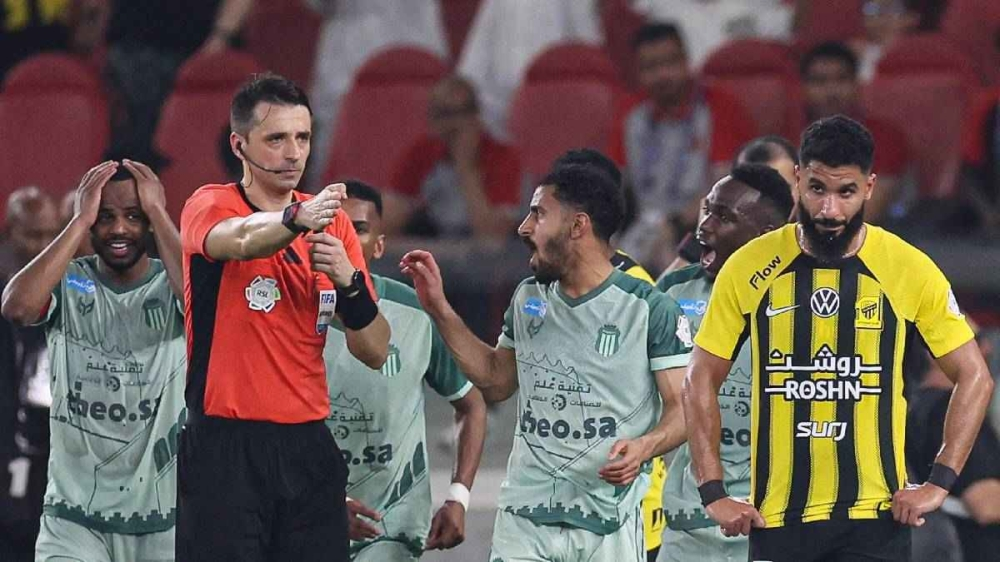 تفاصيل وإحصائيات مباراة الرياض والاتحاد في دوري روشن