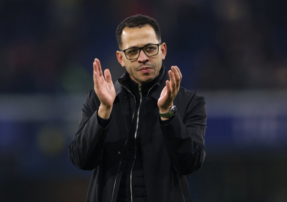 تداعيات مباراة تشيلسي وباريس سان جيرمان ودفاع المدرب