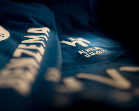 Hassan Tambakti is ready for the Al-Hilal vs. Al-Fateh match in the Roshan League