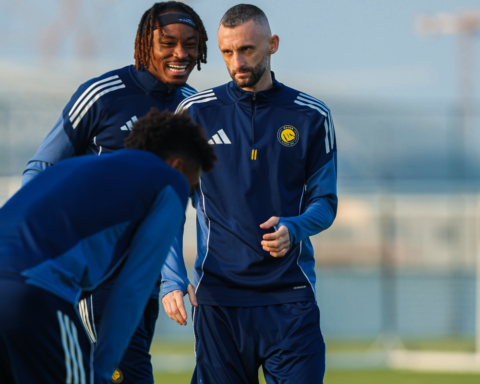 غيابات مؤثرة قبل مباراة النصر والخليج في دوري روشن