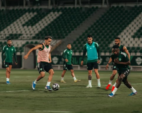 تشكيل الأهلي والقادسية الرسمي في قمة الجولة 26 دوري روشن