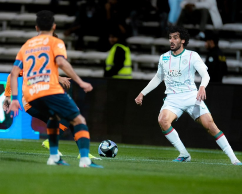 تفاصيل بيان نادي الاتفاق حول أخطاء التحكيم ضد الفيحاء