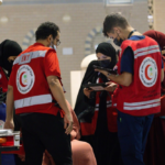 فرق الهلال الأحمر تنقذ حياة زائر في المسجد النبوي