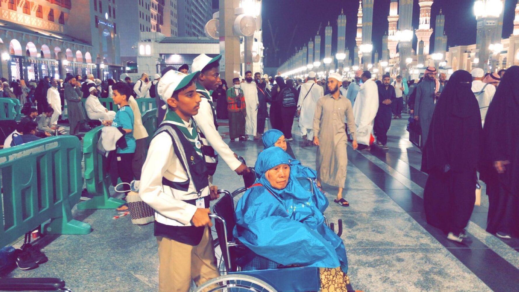 أروع ملاحم التطوع في الحرمين الشريفين: 1100 كشاف لخدمة الزوار