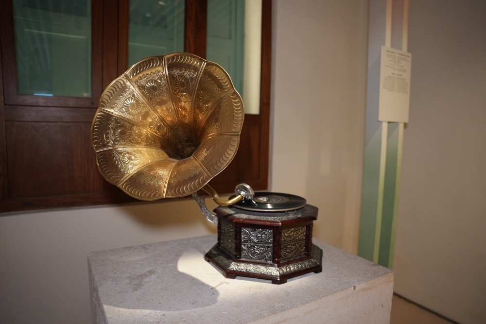 متحف طارق عبدالحكيم: تاريخ الموسيقى السعودية بجدة