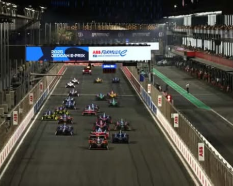 السعودية بوصلة الرياضة العالمية: إنجازات ورؤية 2030