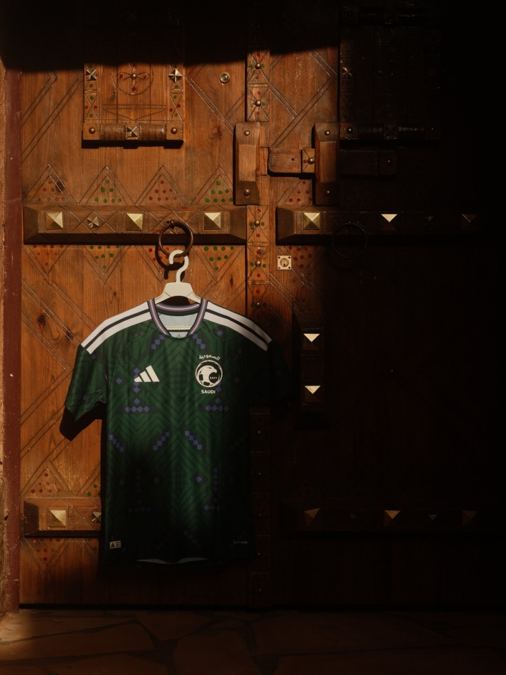 الكشف رسمياً عن تفاصيل قميص المنتخب السعودي 2026 الجديد