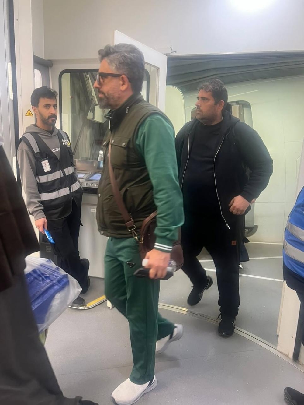 جسر جوي سعودي عراقي عبر مطار عرعر لإجلاء العالقين