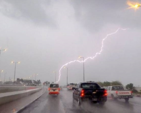 حالة الطقس في السعودية: أمطار رعدية وسيول على 9 مناطق