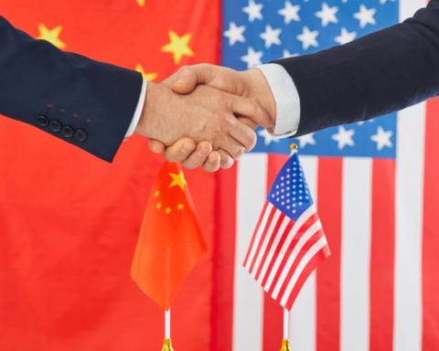 Details of Trump's visit to China and its impact on the Strait of Hormuz crisis