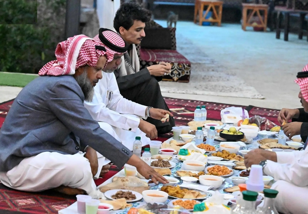 موائد الإفطار في مزارع البن في جازان: إرث ثقافي وأصالة