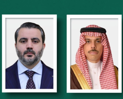 وزير الخارجية يبحث تطورات الأوضاع في المنطقة مع سوريا