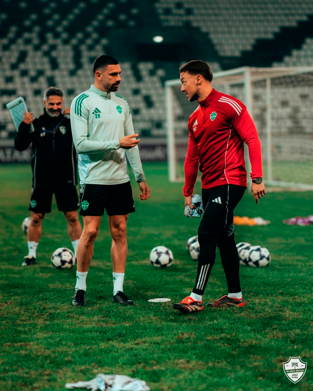 تفاصيل موعد عودة ديميرال للمشاركة مع الأهلي السعودي