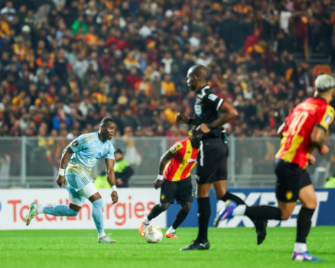 تفاصيل شكوى الأهلي للاتحاد الأفريقي ضد الحكم عيسى سي