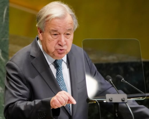 جوتيريش يدعو لتطبيق قرارات الشرعية الدولية بالشرق الأوسط