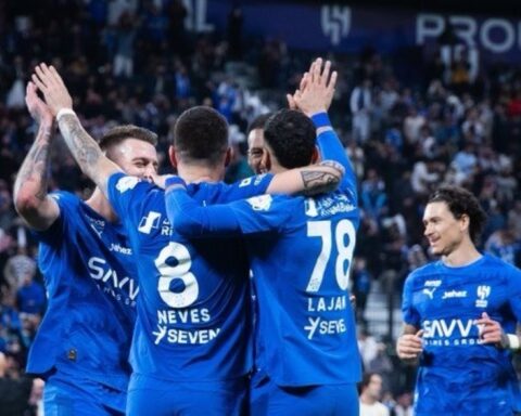 صدمة قبل مباراة الهلال والأهلي: إصابة تربك حسابات الزعيم