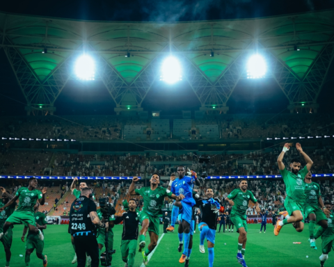 استبعاد ثنائي من قائمة الأهلي في مباراة الهلال بكأس الملك