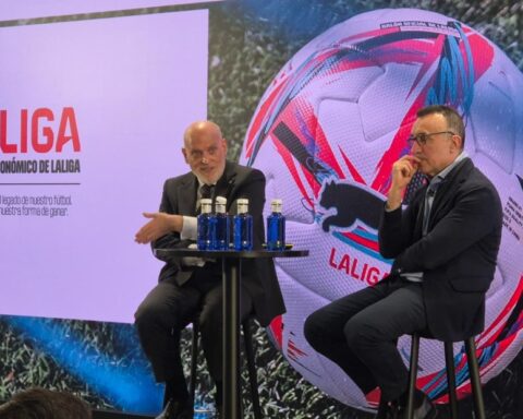 رئيس الليغا يشيد بنجاح تجربة ألميريا الاستثمارية ورونالدو