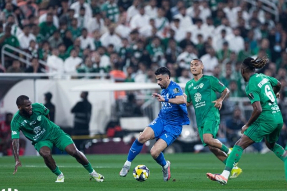 تفاصيل إصابة علي لاجامي في مباراة الهلال والأهلي