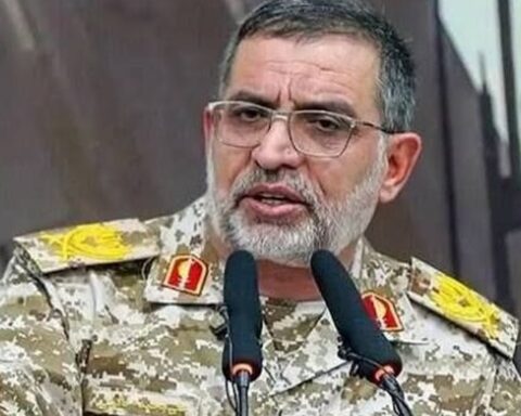 تفاصيل مقتل علي محمد نائيني في ضربات أمريكية إسرائيلية