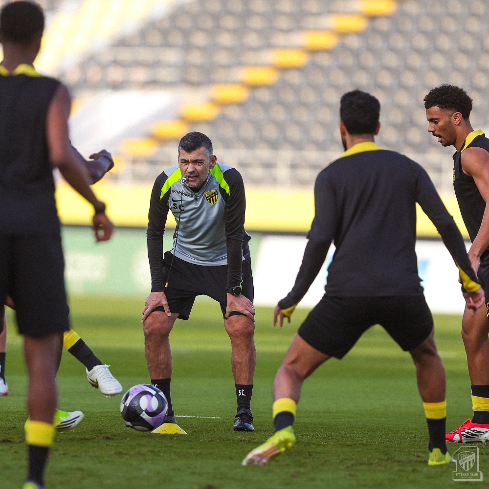 مدرب فريق الاتحاد يعتمد على فرحة الشمراني في دوري روشن
