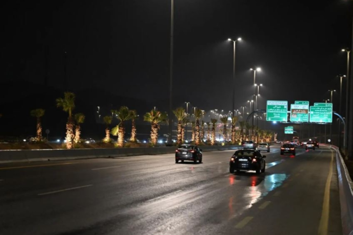 تحذير عاجل: أمطار مكة المكرمة مصحوبة بصواعق رعدية