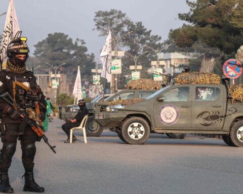 مقتل مدني يجدد التوترات على الحدود الأفغانية الباكستانية