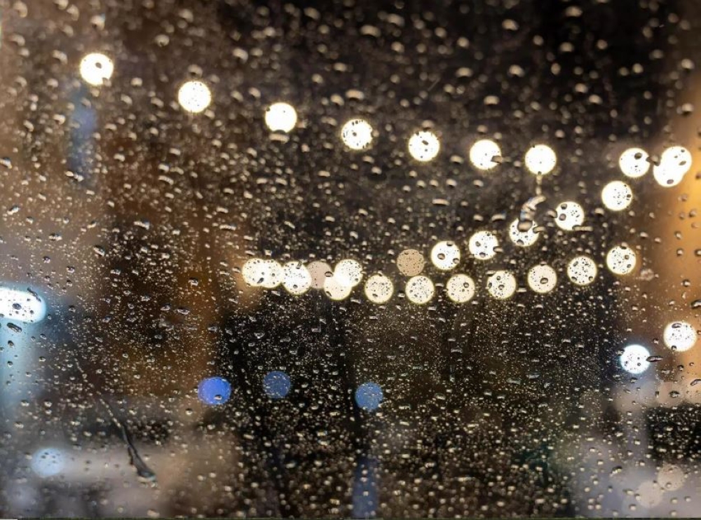 تحذير عاجل: أمطار منطقة المدينة المنورة وتأثيراتها