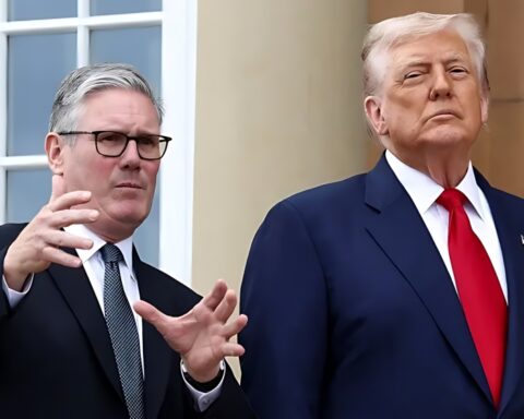 فيديو ساخر يكشف تفاصيل توتر علاقة ترامب وستارمر