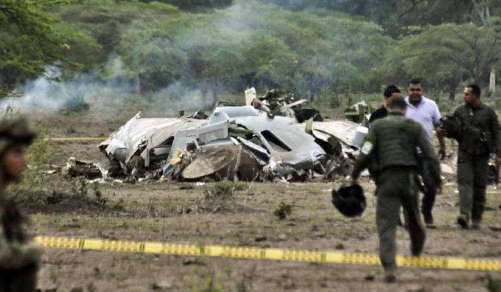 مقتل 80 جندياً إثر تحطم طائرة نقل جنوب كولومبيا