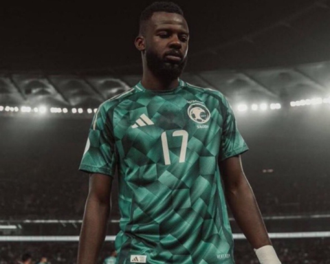 تفاصيل استبعاد تمبكتي من معسكر الأخضر بقرار رينارد