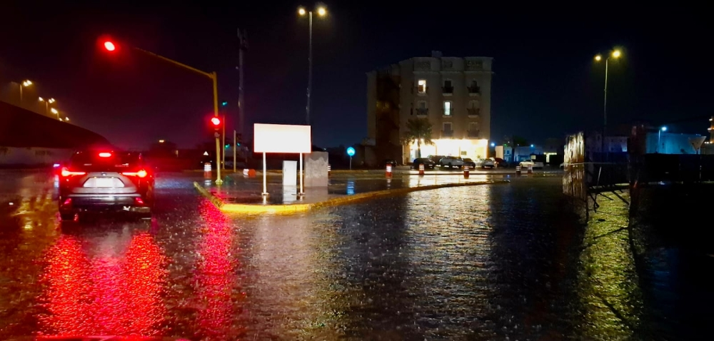 تحذيرات الأرصاد من أمطار غزيرة: تابع الحالة عبر أنواء