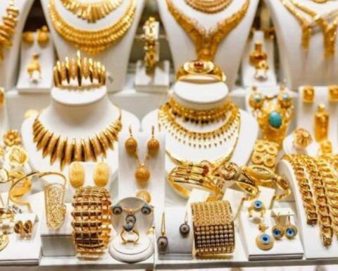 سعر جرام الذهب عيار 21 اليوم في السعودية | تحديثات السوق