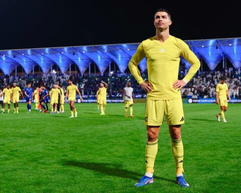 كواليس مواجهة كريستيانو رونالدو: نجم نيوم يروي تجربته