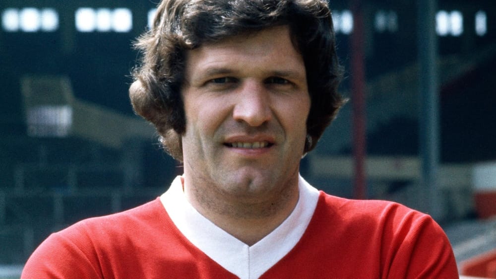 تفاصيل إصابة جون توشاك بالخرف: صدمة لعشاق ليفربول