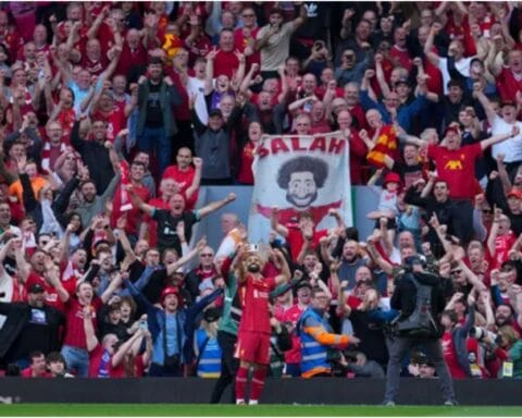 صدمة الجماهير بعد إعلان رحيل محمد صلاح عن ليفربول