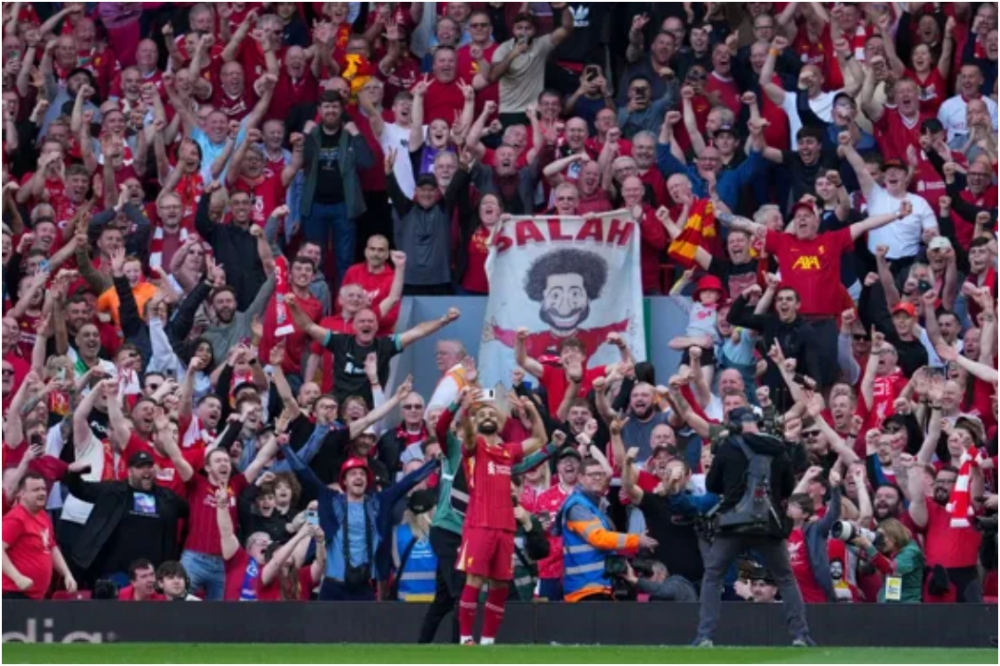 صدمة الجماهير بعد إعلان رحيل محمد صلاح عن ليفربول