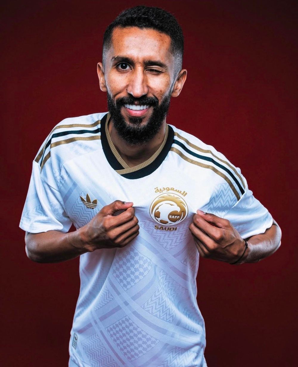 تفاصيل غياب سلمان الفرج عن تدريبات الأخضر قبل مباراة مصر