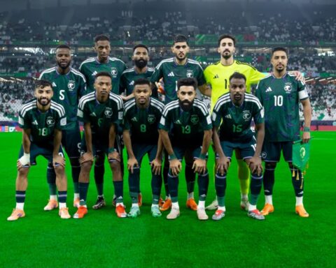 رينارد يستقر على دفاع الأخضر أمام مصر ودياً