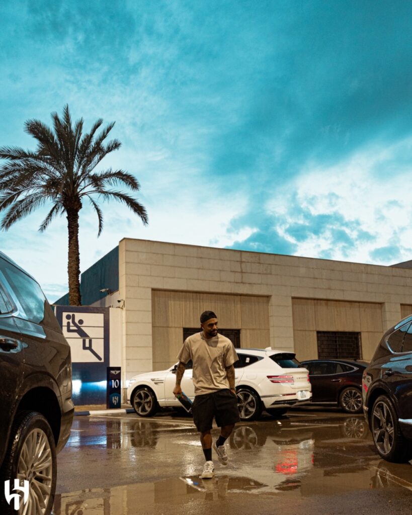 تدريبات الهلال تحت الأمطار: غياب الدوليين واستعدادات الحسم