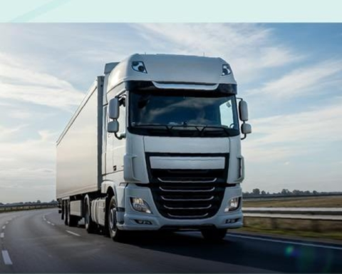 تمديد العمر التشغيلي للشاحنات إلى 22 عاماً | تفاصيل القرار