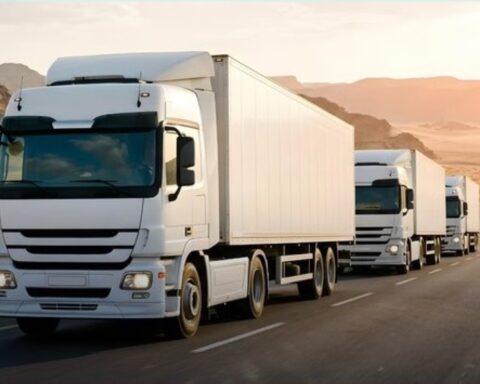 السعودية تسمح بدخول شاحنات النقل المبرد لدعم سلاسل الإمداد