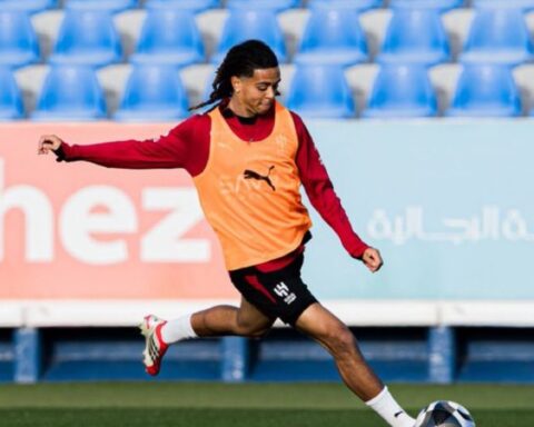 تفاصيل مدة غياب سايمون بوابري عن الهلال بعد إصابته