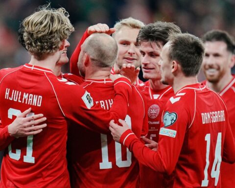 ملحق مونديال 2026: الدنمارك تقترب من التأهل برباعية