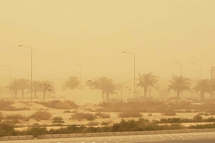 تحذير الأرصاد: رياح نشطة على تبوك وتدني الرؤية اليوم