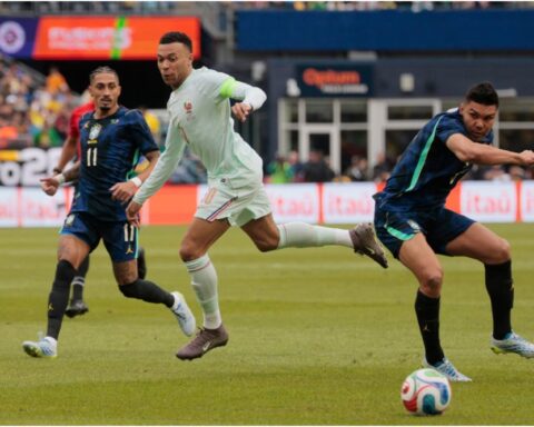 تفاصيل مباراة فرنسا والبرازيل الودية وتألق مبابي