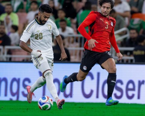 أزمة دفاع المنتخب السعودي: جرس إنذار قبل مونديال 2026