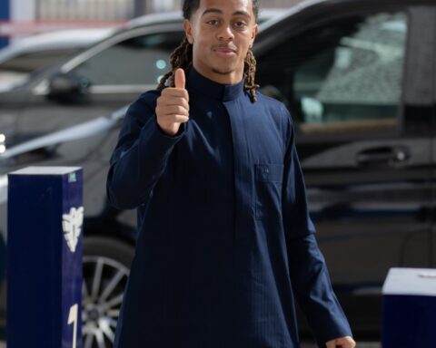 تفاصيل إصابة سايمون بوابري وموقفه مع الهلال والمنتخب